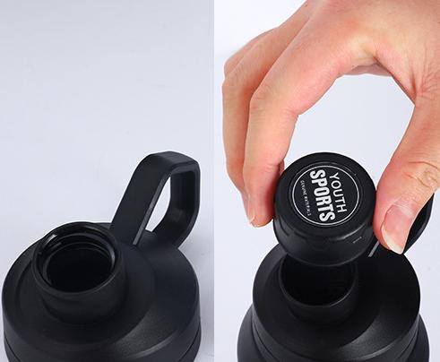 sports water bottle