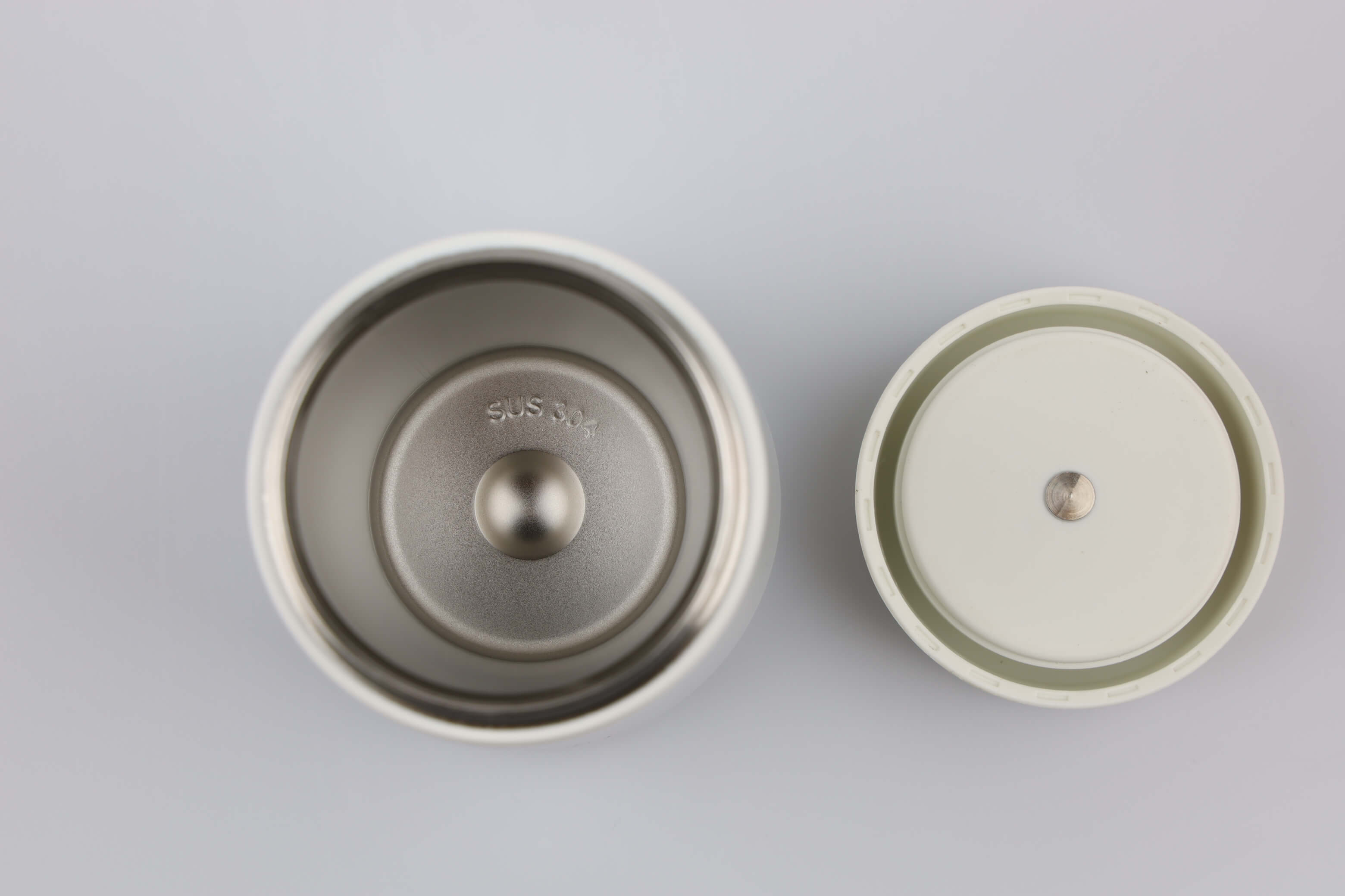 J2 Smart Cooling Cup — Instant Temperature Control, Enjoy Your Drink at the Perfect Temperature.